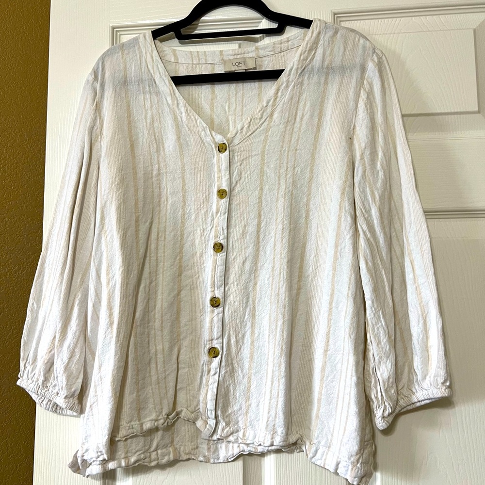 Ann Taylor Loft cream off white tan long sleeve button up the front top blouse L